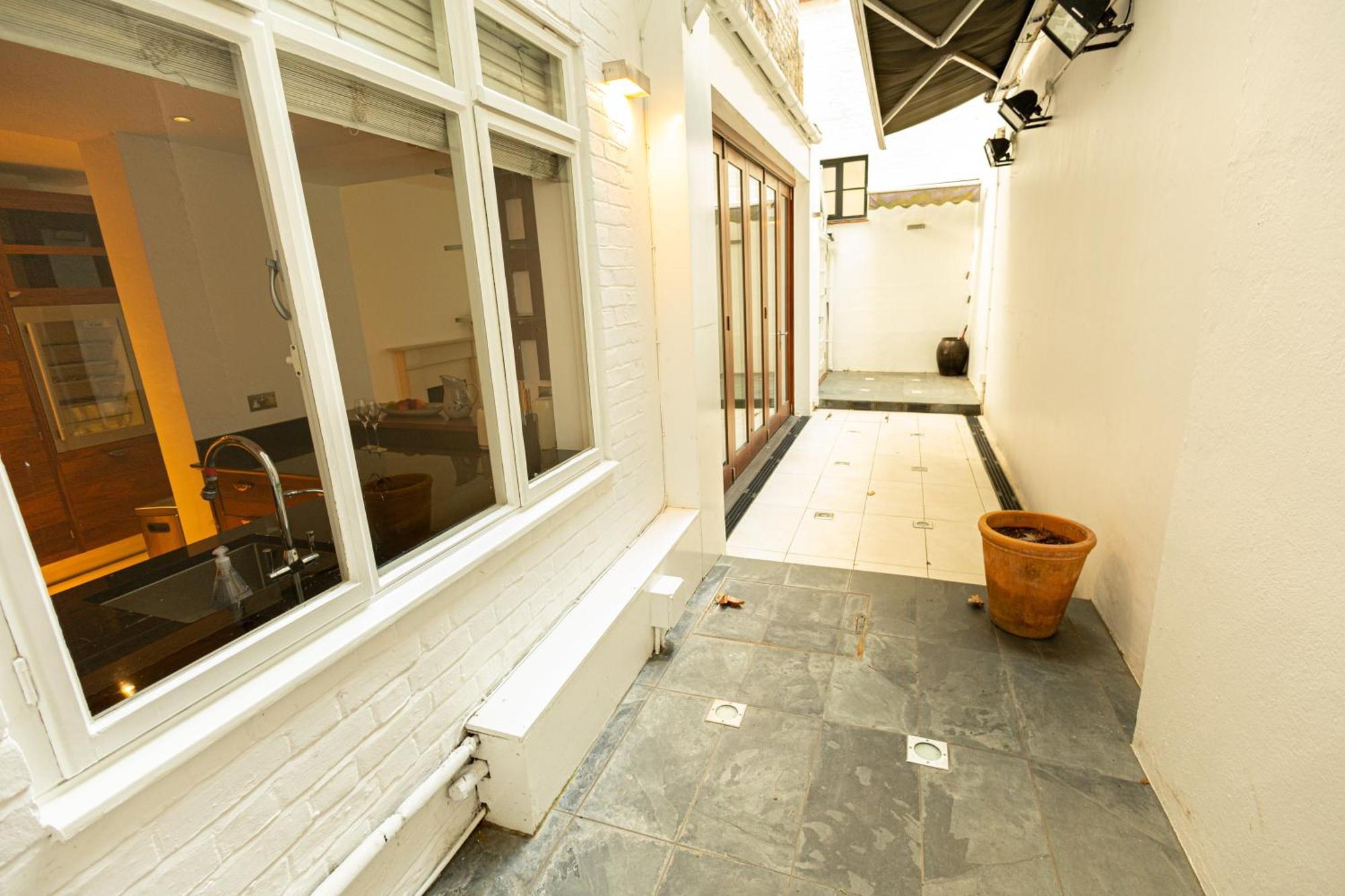 2Bedroom Gem In The Heart Of Kensington Londres Exterior foto